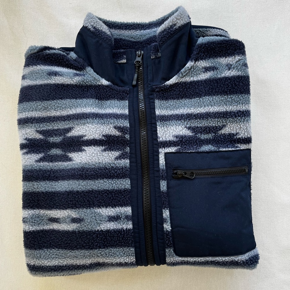 Old Navy Men’s Zip Up Sherpa: Size M
